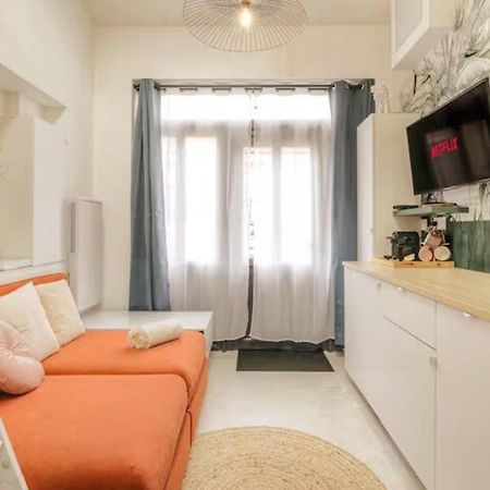 Atypique Et Reposant Avec Parking Gratuit Apartment Villeurbanne Bagian luar foto
